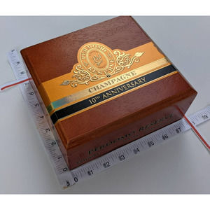 Empty Cigar box for Crafts Storage Purse Making Guitars Juggling Trinkets Herb